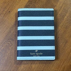 ♠️Kate Spade Passport Holder♠️